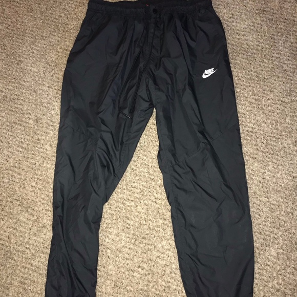 nike swishy joggers